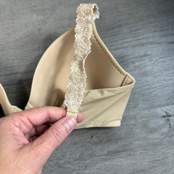 Natori Wired Bra with Lace Straps 32D - Picture 3 of 5